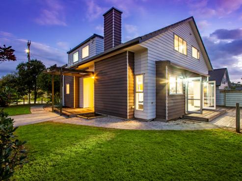 72 Sherwood Avenue, Te Atatu South
