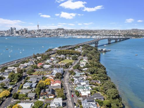 43 Queen Street, Northcote Point