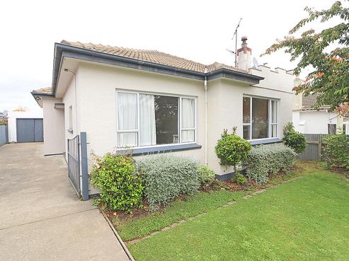 15 Catherine Street, Windsor