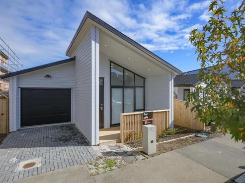 4 Waka Ama Road, Karaka