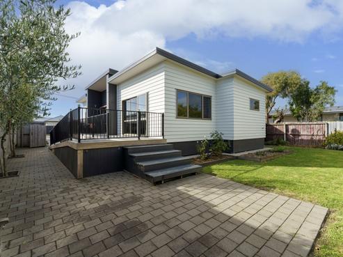 24 Malta Crescent, South New Brighton