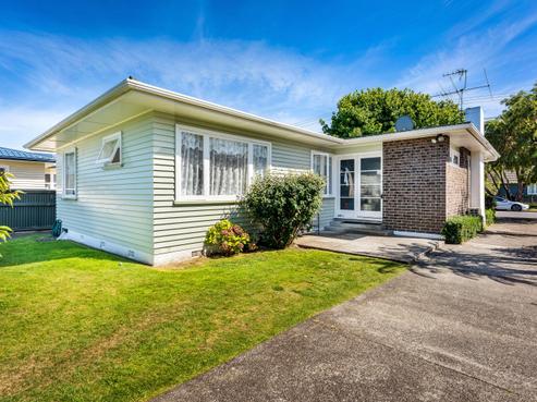 200 Taita Drive, Avalon