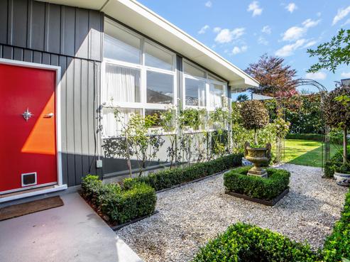 22 Mahupuku Street, Greytown