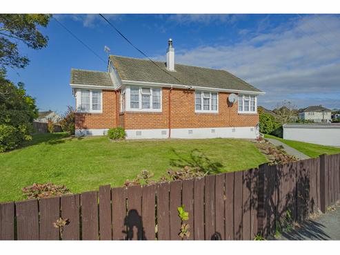 7 Forth Street, Marchwiel