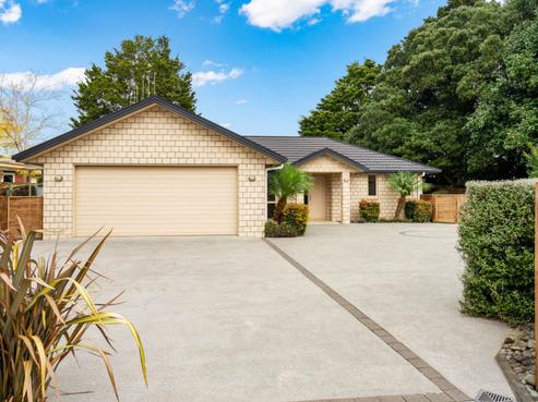 12 Sequoia Place, Kamo
