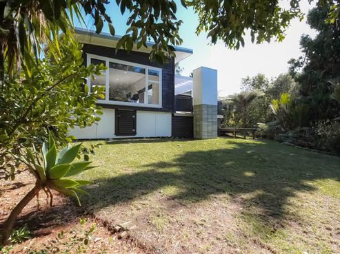 87 Daffodil Street, Titirangi