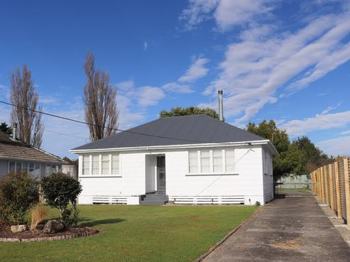 24 Edward Street, Pahiatua