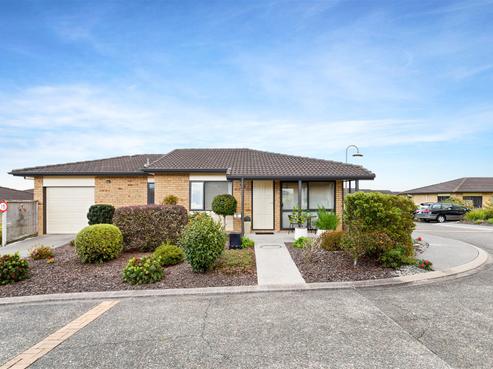 26/197 Royal Road, Massey