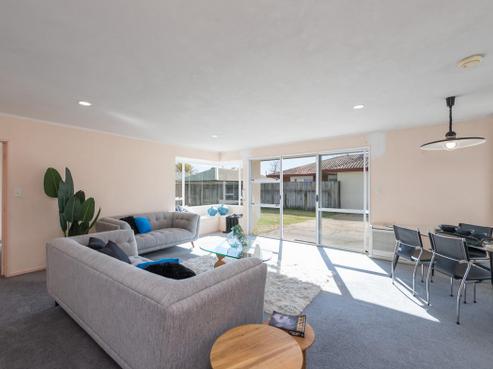 2/236 Songer Street, Stoke