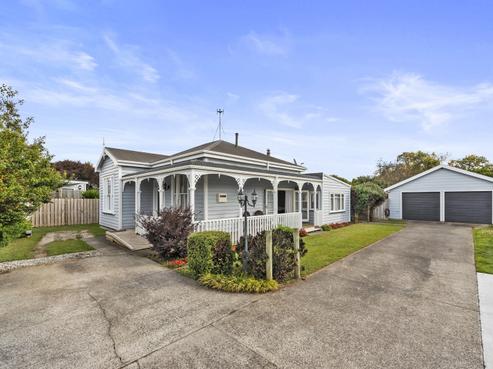 90 Rifle Range Road, Dinsdale