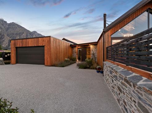 11 Cunninghams Drive, Jacks Point