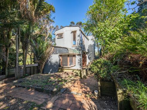 4 Watchmans Road, Karekare