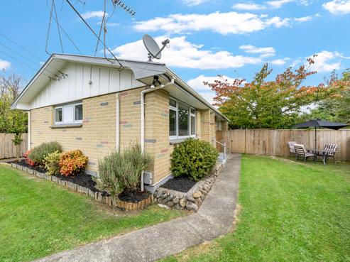 5A Coates Grove, Silverstream