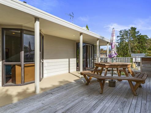 41 Splitt Avenue, Glenview