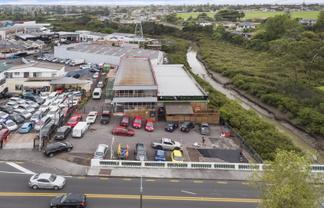 Warehouse/showroom in New Lynn