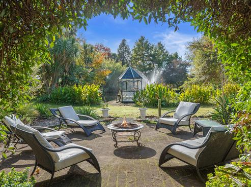 543 Old Hill Road, Tahuna