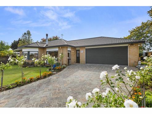40 Forth Crescent, Glenview