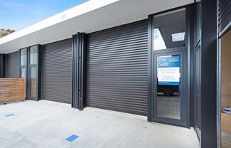 Elite Commercial Unit – Ready to Occupy Now