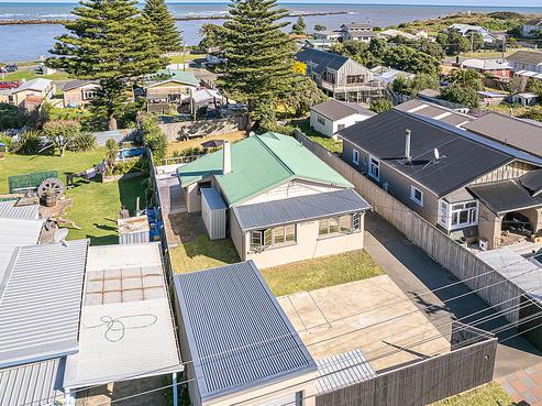 9 Ashton Terrace, Castlecliff
