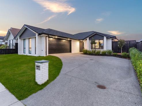 4 Walsh Road, Wainui