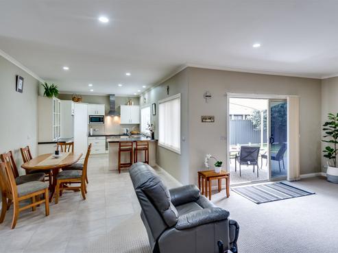52 Ferry Road, Clive