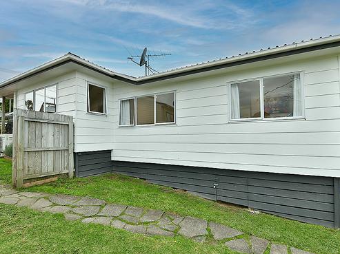 35 Puriri Street, Helensville