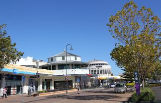 CBRE - Tidy Office In Botany Town Centre