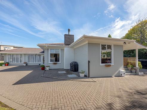 6 Burn Road, Lynmore