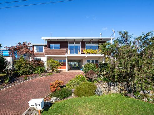 24 Kerswell Terrace, Tihiotonga