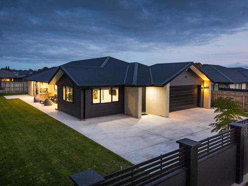 54 Pharazyn Street, Feilding