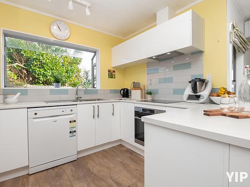 17B Kentwood Drive, Woodridge