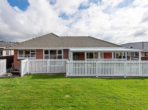 18 Oswald Crescent, Paparangi