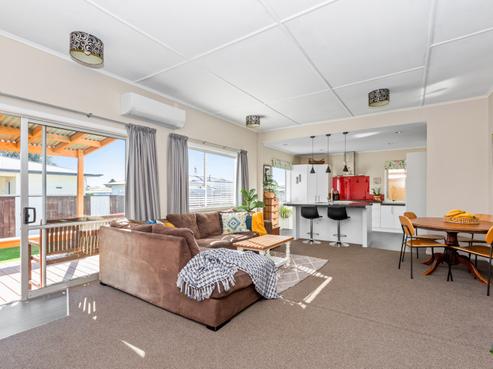 714A Lumsden Road, Akina