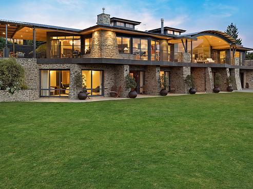 20 Briar Bank Drive, Wanaka