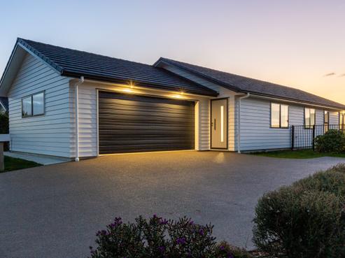 13 Teiaroa Street, Waikanae