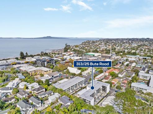 25 Bute Road, Browns Bay