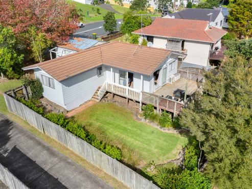 106 Spinella Drive, Bayview