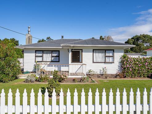 18 Brandon Street, Featherston