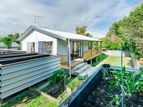 22B Campbell Avenue, Paraparaumu