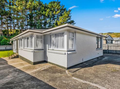 108 Corinna Street, Waitangirua