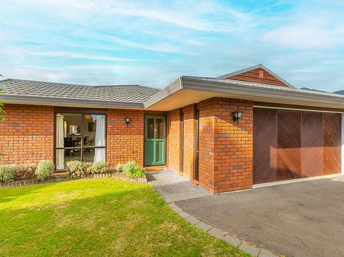7 Runanga Grove, Waikanae