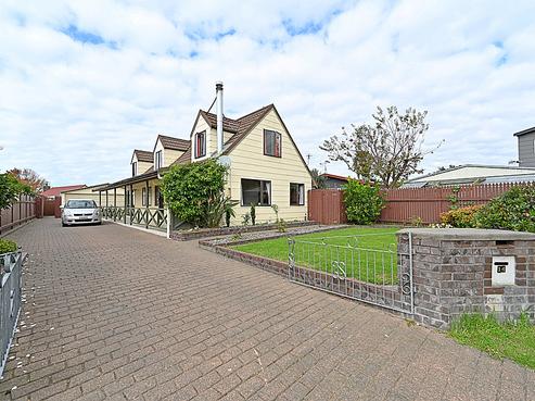14 Gilmour Place, Taradale