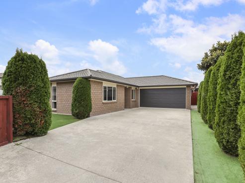 4 Chadwick Place, Rototuna North