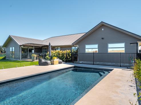 412 Francis Line, Carterton