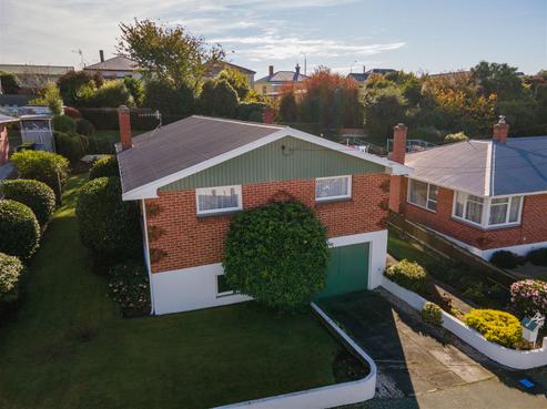17 Sherratt Street, West End