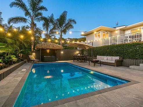 2 Tetley Road, Surfdale