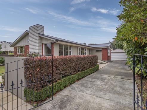 15 Burnside Crescent, Burnside