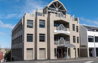 Large London St Office For Lease