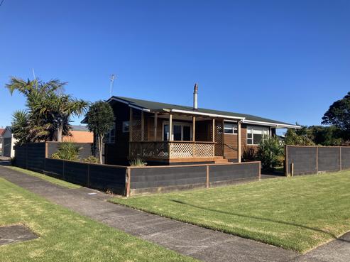 95 Queen Street, Waitara