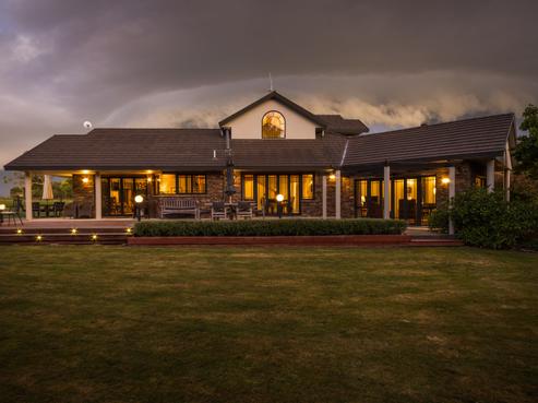 307 Reid Line East, Bunnythorpe